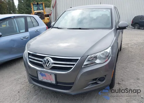 2011 Volkswagen Tiguan S z USA, uszkodzony, nr VIN WVGAV7AX9BW533759